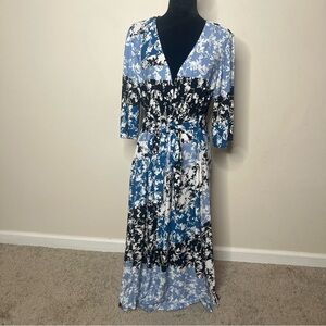 Gabby Skye Women’s Blue white Black Floral Crepe V~Neck Belted Midi Dress Sz 18W